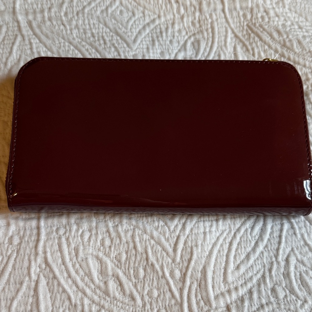Tory Burch Shiraz Patent Leather Wallet - Picture 4 of 14